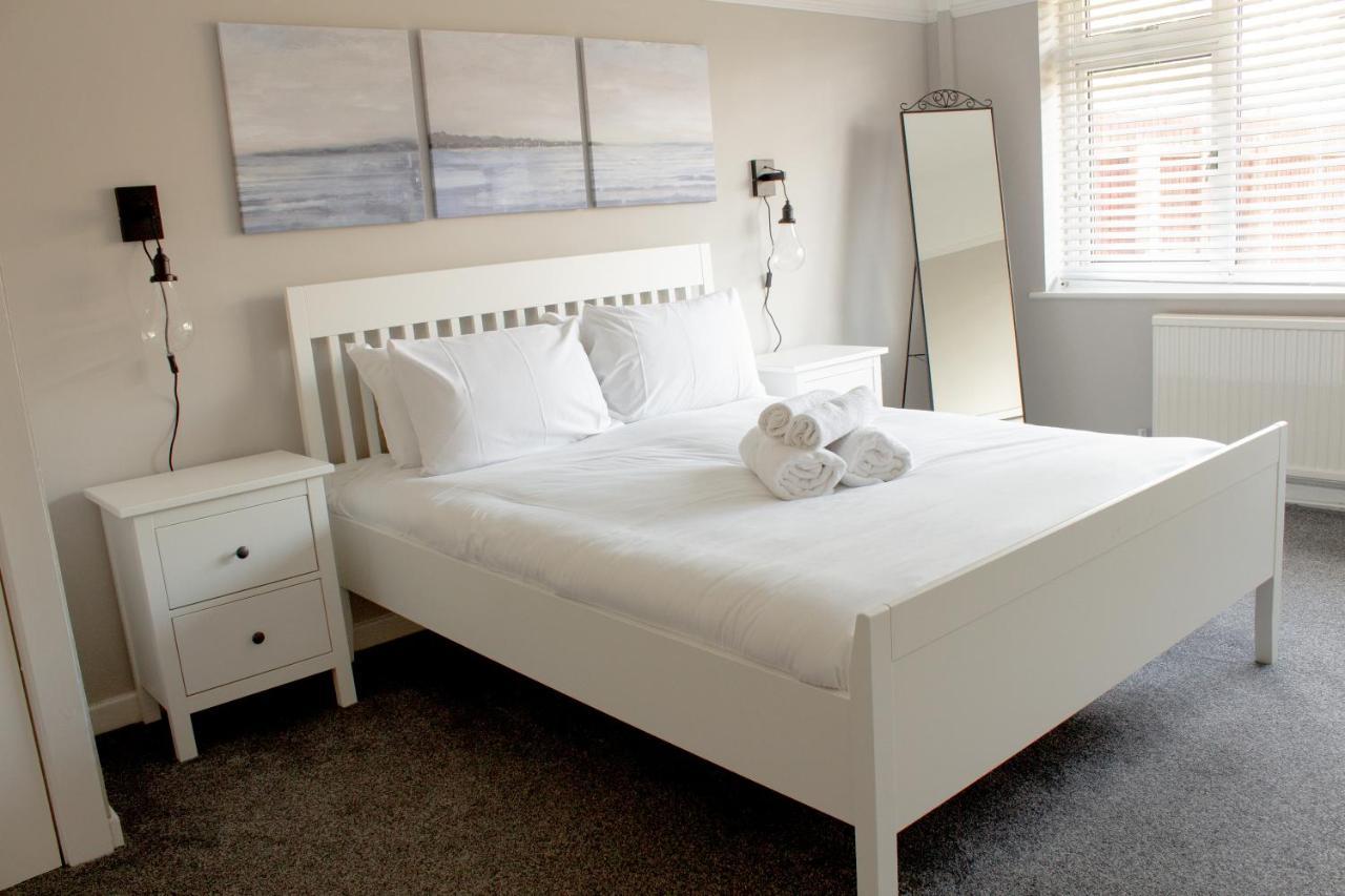 Frankby Cosy 3Bed Bungalow In West Kirby, Free Parking מראה חיצוני תמונה
