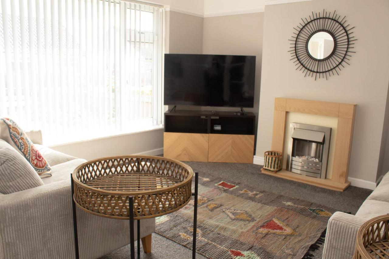 Frankby Cosy 3Bed Bungalow In West Kirby, Free Parking מראה חיצוני תמונה