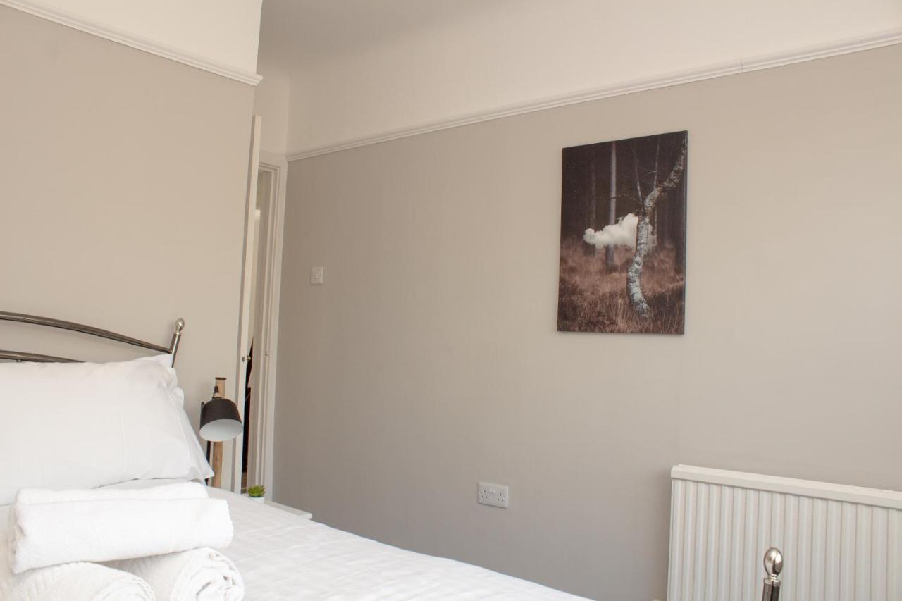 Frankby Cosy 3Bed Bungalow In West Kirby, Free Parking מראה חיצוני תמונה