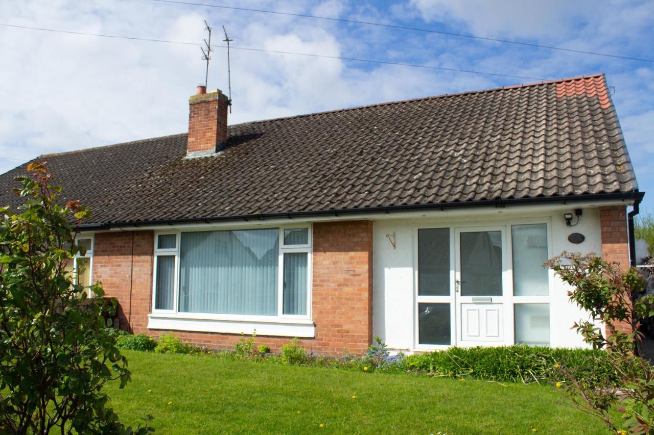 Frankby Cosy 3Bed Bungalow In West Kirby, Free Parking מראה חיצוני תמונה